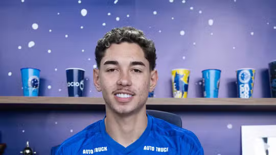 Cruzeiro anuncia zagueiro do Al Ahli para reforçar a base